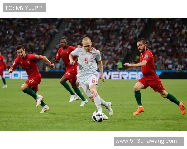 足球场上球星的独特细节与瞬间：从动作到表情解读他们的竞技魅力